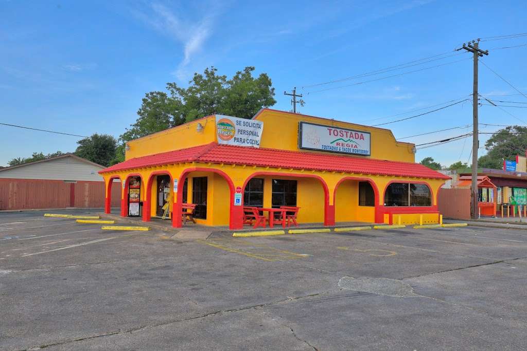 Tostada Regia Pasadena | 2328 Southmore Ave, Pasadena, TX 77502, USA | Phone: (713) 475-5999