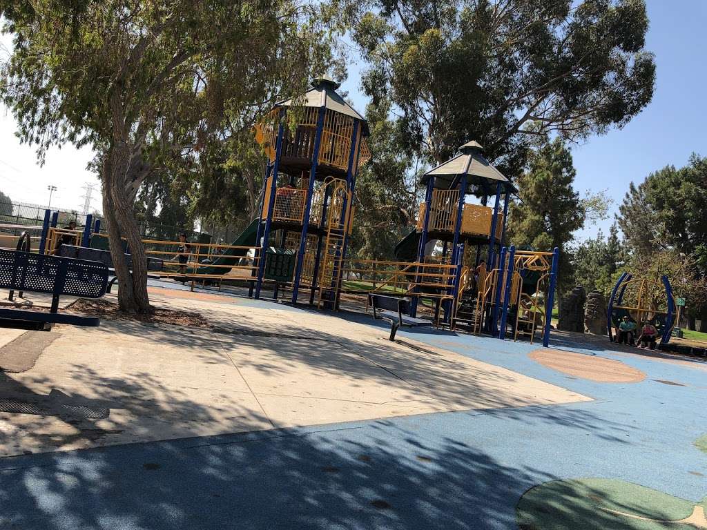 Huntington Park Parks & Rec | 3401 E Florence Ave, Huntington Park, CA 90255, USA | Phone: (323) 584-6218