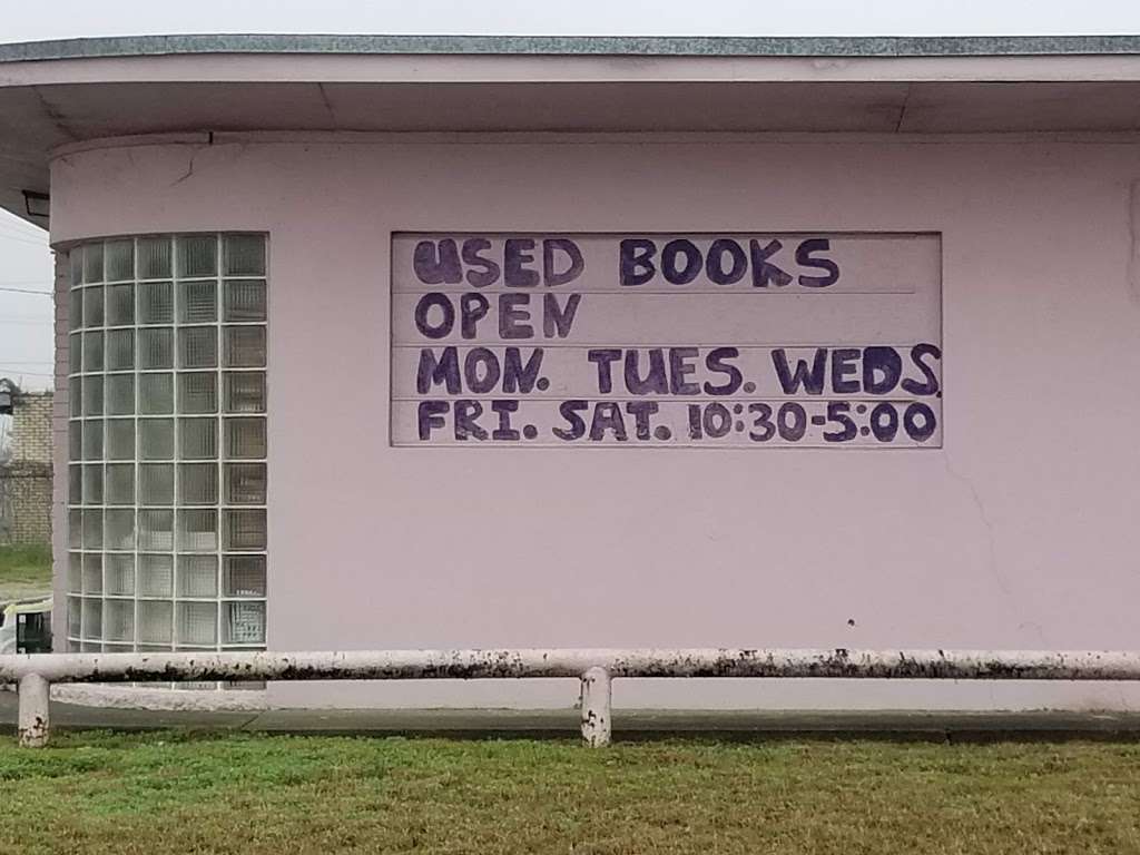 The Bookstore | 1602 Commerce St, Liberty, TX 77575, USA | Phone: (936) 336-5864