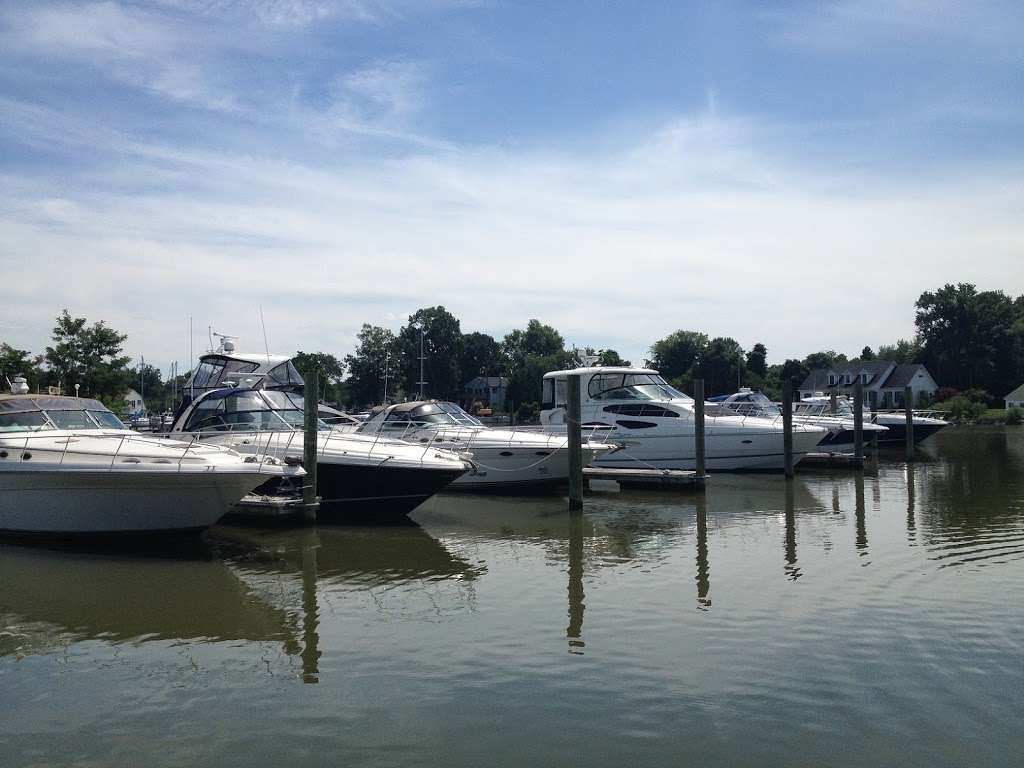 Clarks Landing Yacht Sales | Ford Rd, Shady Side, MD 20764, USA | Phone: (410) 867-9550