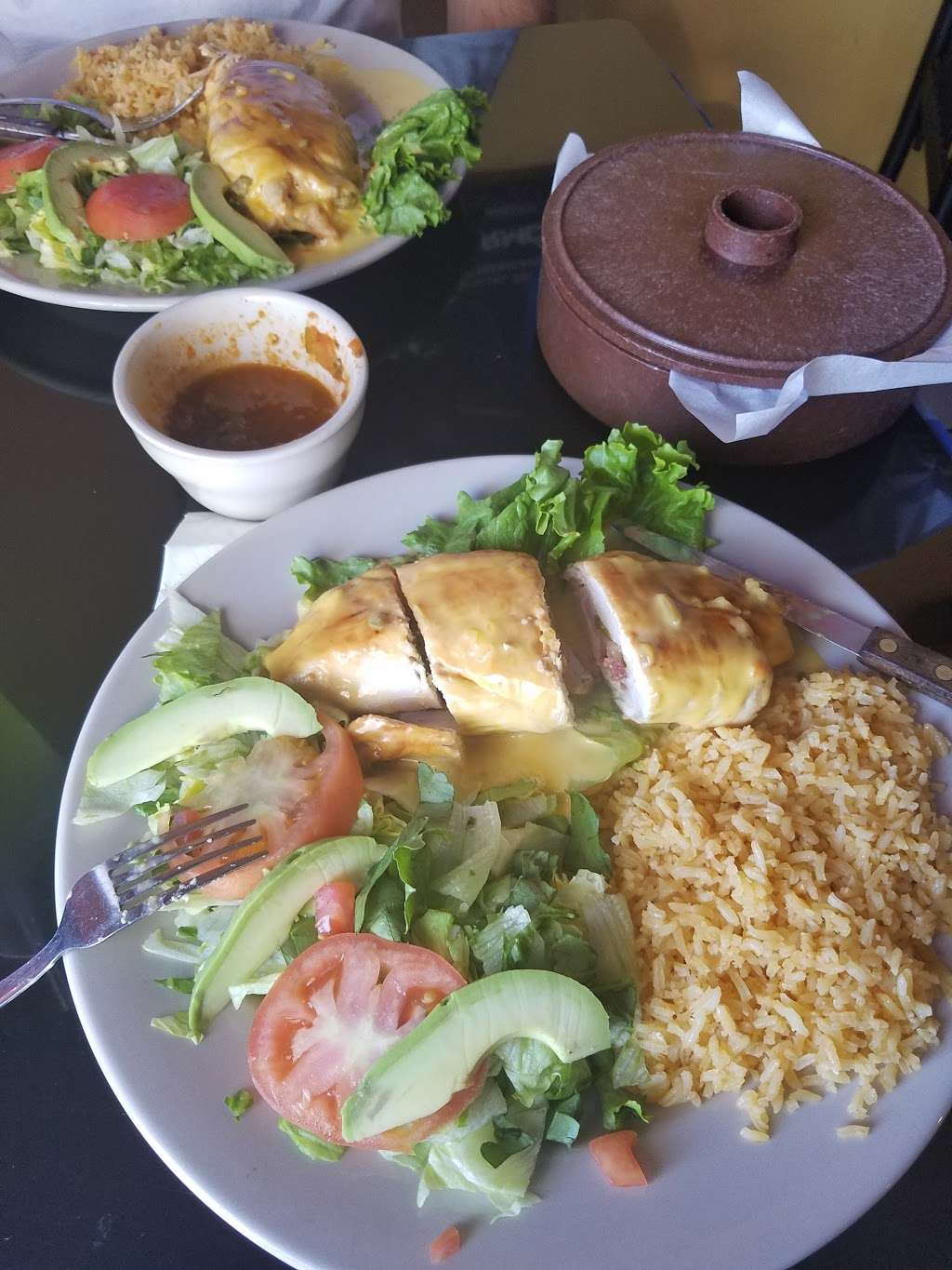 Morelia Restaurant #1 | 2707 W Jefferson Blvd, Dallas, TX 75211, USA | Phone: (214) 330-8223