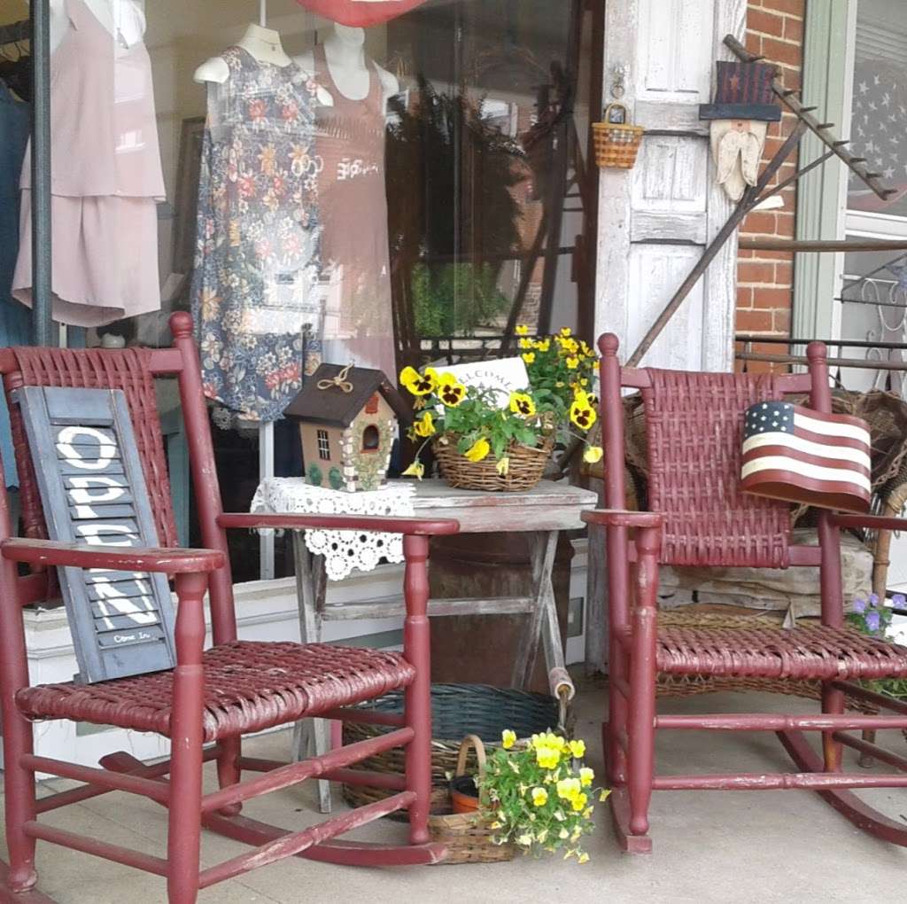 Simplee Charming Boutique | 486a Main St, Oley, PA 19547, USA | Phone: (484) 491-1196