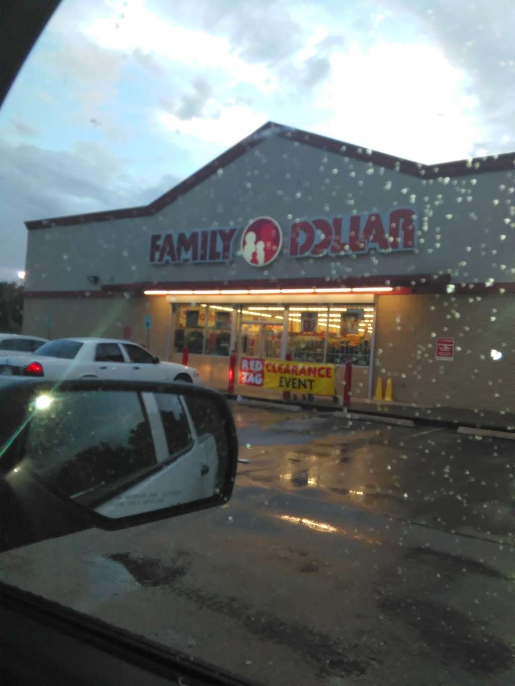 Family Dollar | 9201 N Wayside Dr, Houston, TX 77028, USA | Phone: (713) 491-9122