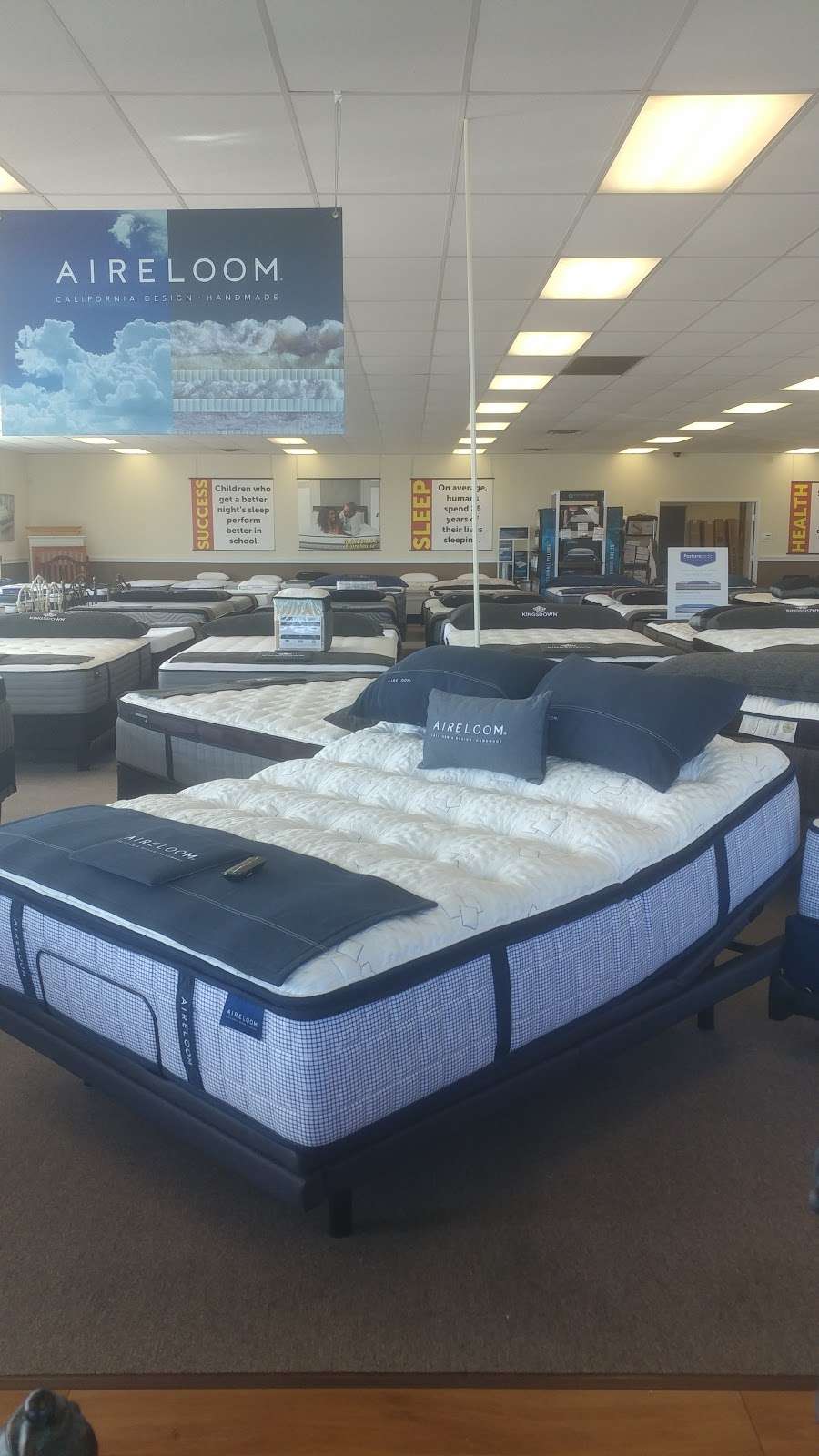 Mattress Warehouse of Chambersburg | 1710 Lincoln Way E #14, Chambersburg, PA 17202, USA | Phone: (717) 709-1500