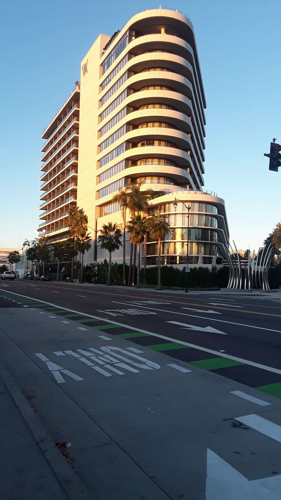 Santa Monica / Wilshire | Beverly Hills, CA 90212