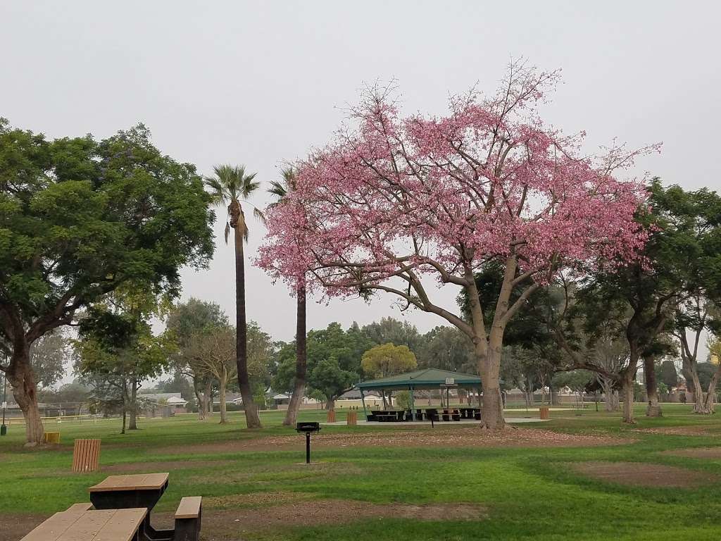 Furman Park | 10419 Rives Ave, Downey, CA 90241, USA | Phone: (562) 904-7238