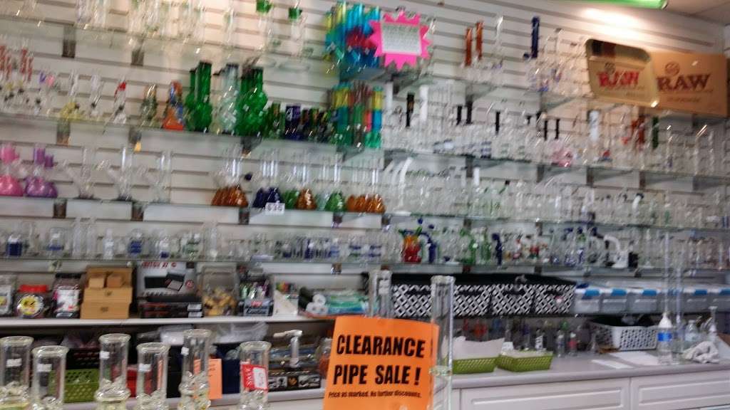 J Smoke Shop | 5140 W Peoria Ave #142, Glendale, AZ 85302 | Phone: (623) 773-3550