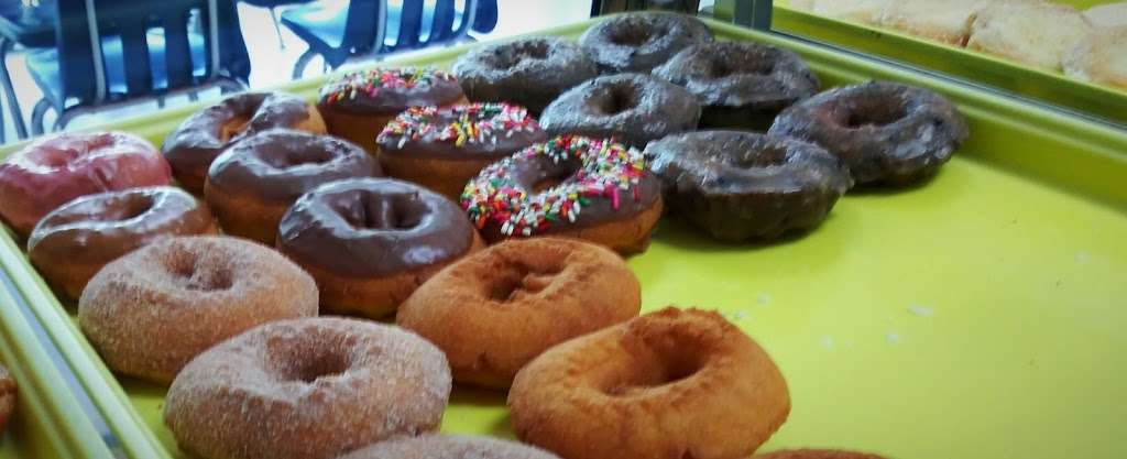 Donuts Etc | 6330 FM 2100 ste c, Crosby, TX 77532 | Phone: (281) 328-2353