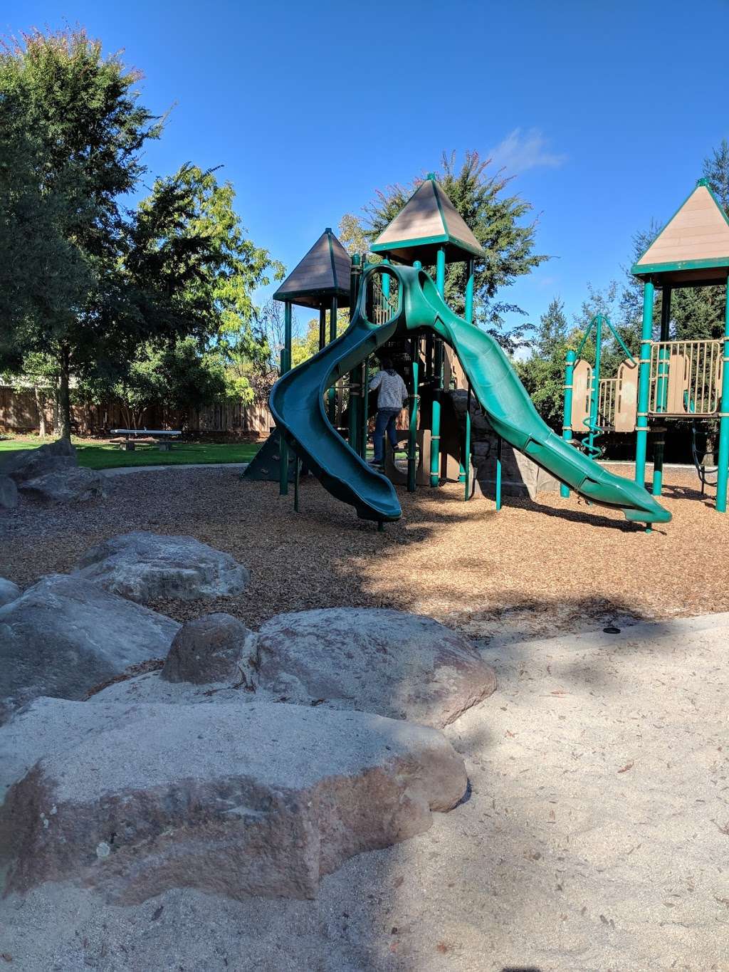 Marymeade Park | 1285 Fremont Ave, Los Altos, CA 94024, USA | Phone: (650) 947-2790