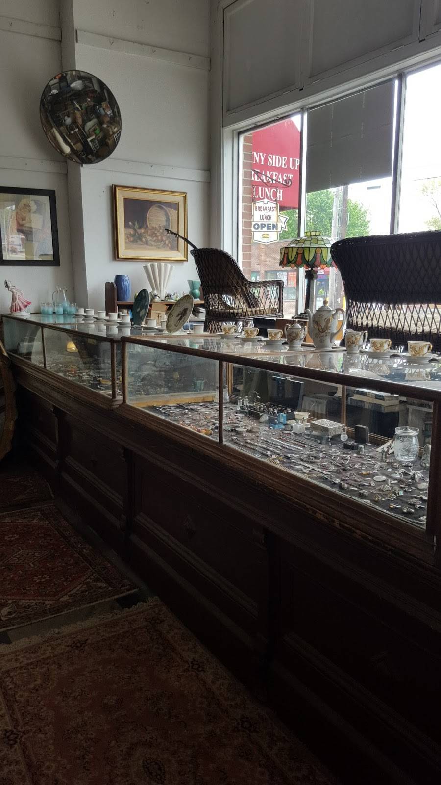 Bridge Antiques | 398 Bridge St, North Weymouth, MA 02191 | Phone: (781) 337-4869