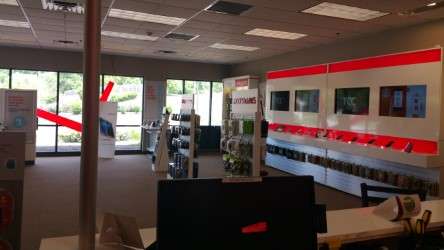 Verizon Authorized Retailer, TCC | 902 E Baltimore Pike, Kennett Square, PA 19348 | Phone: (610) 925-2790