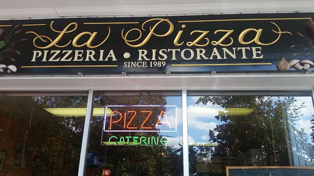 La Pizza | 178 Eagle Rock Ave, Roseland, NJ 07068 | Phone: (973) 226-6268