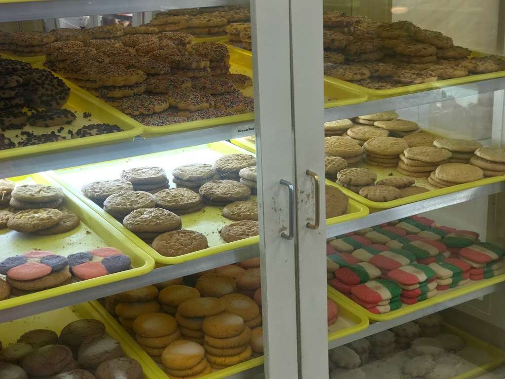 Del Sol Bakery | 8114 Park Pl Blvd, Houston, TX 77017, USA | Phone: (713) 645-2260