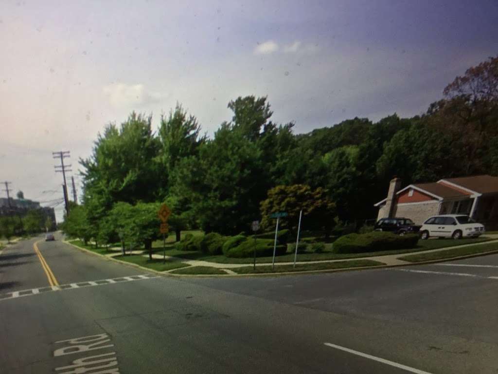 Auth Rd & Gloria Dr | Camp Springs, MD 20746, USA