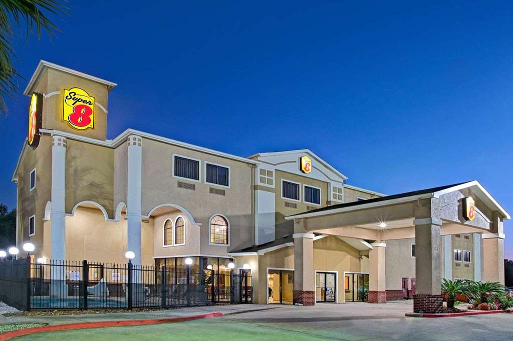 Super 8 by Wyndham Intercontinental Houston TX | 7010 Will Clayton Pkwy, Humble, TX 77338 | Phone: (281) 446-5100