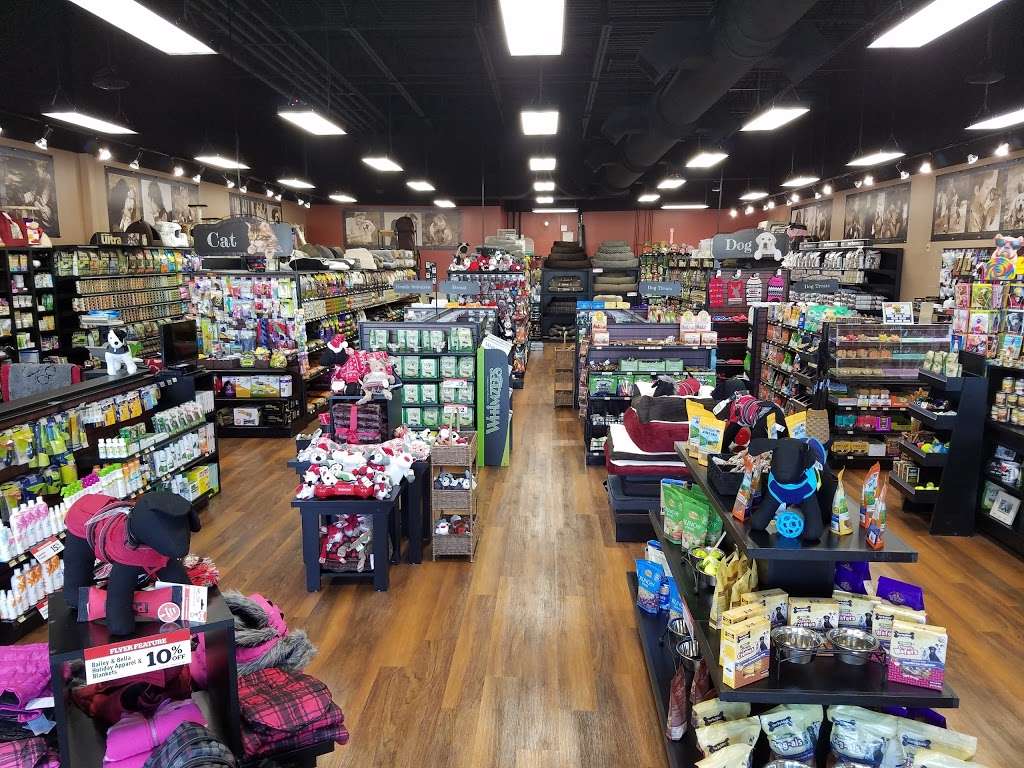 Pet Valu | 4904 Edgmont Ave, Brookhaven, PA 19015, USA | Phone: (484) 480-8576