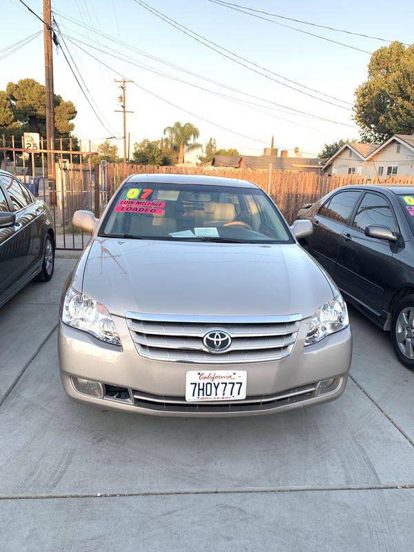 Isaacs Auto Sales | 29 Garden Dr, Bakersfield, CA 93307, USA | Phone: (661) 317-2991