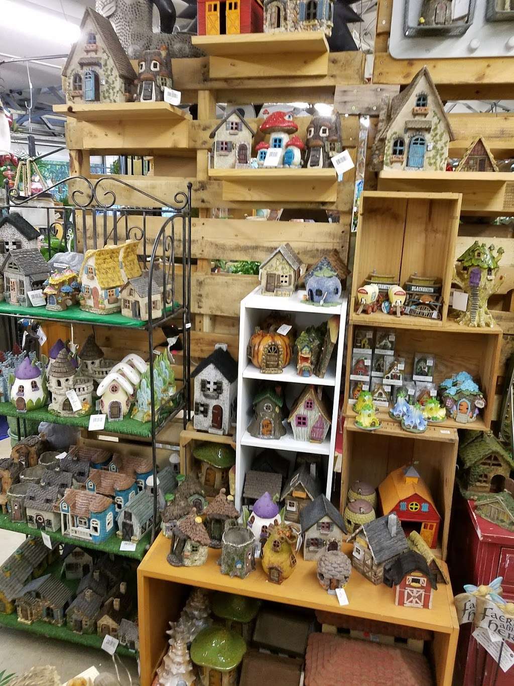 Chesterton Feed & Garden Center | 400 Locust St, Chesterton, IN 46304 | Phone: (219) 926-2790