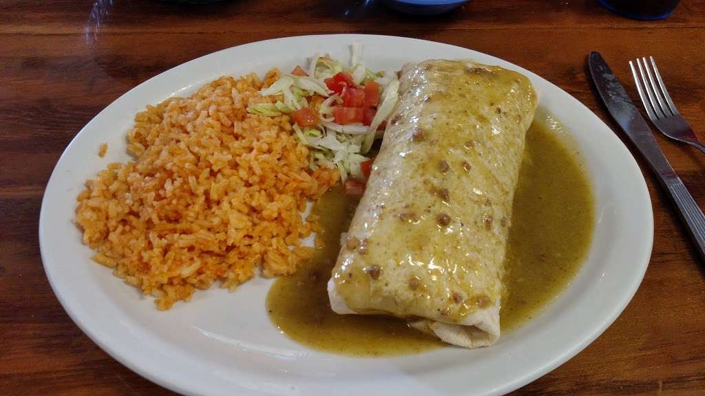 Tres Mexicanos | 1800 E 23rd St, Lawrence, KS 66046, USA | Phone: (785) 830-8422