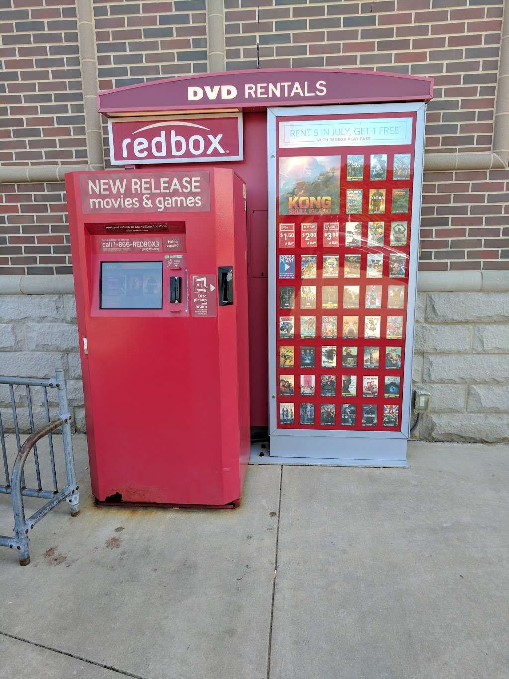 Redbox | 5637 Cleveland Ave, Stevensville, MI 49127, USA | Phone: (866) 733-2693