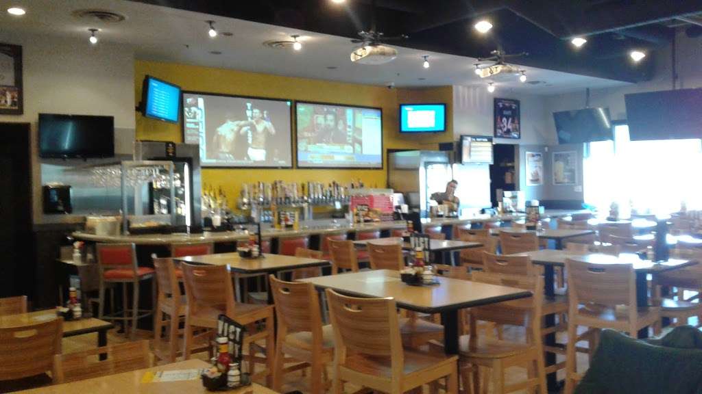 Buffalo Wild Wings | 10090 Grant St, Thornton, CO 80229, USA | Phone: (720) 929-9464