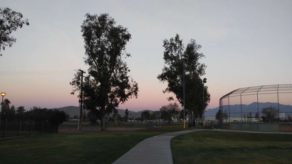 Reid Park-Ruth H Lewis Center | 701 Orange St, Riverside, CA 92501, USA | Phone: (951) 826-5654