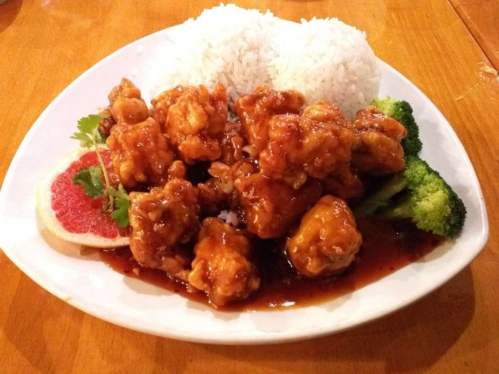 Asian Spice Cafe | 42395 Ryan Rd #126, Ashburn, VA 20148, USA | Phone: (703) 327-2525