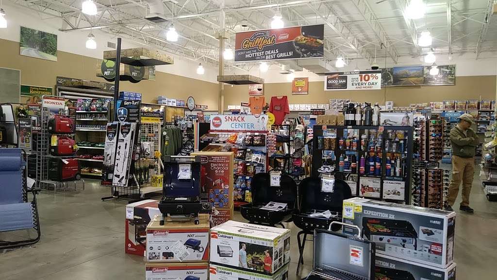 Camping World of Henderson - Parts & Accessories | 1600 S Boulder Hwy, Henderson, NV 89015, USA | Phone: (800) 646-4093