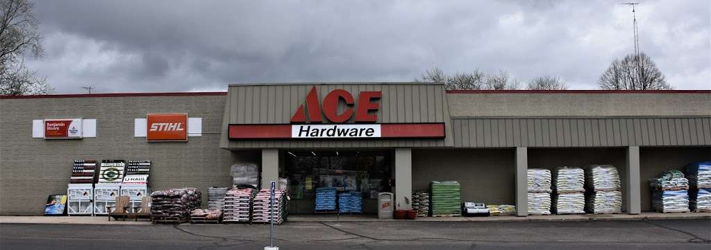 TNT Ace Hardware | 840 E Geneva St, Delavan, WI 53115, USA | Phone: (262) 728-8228