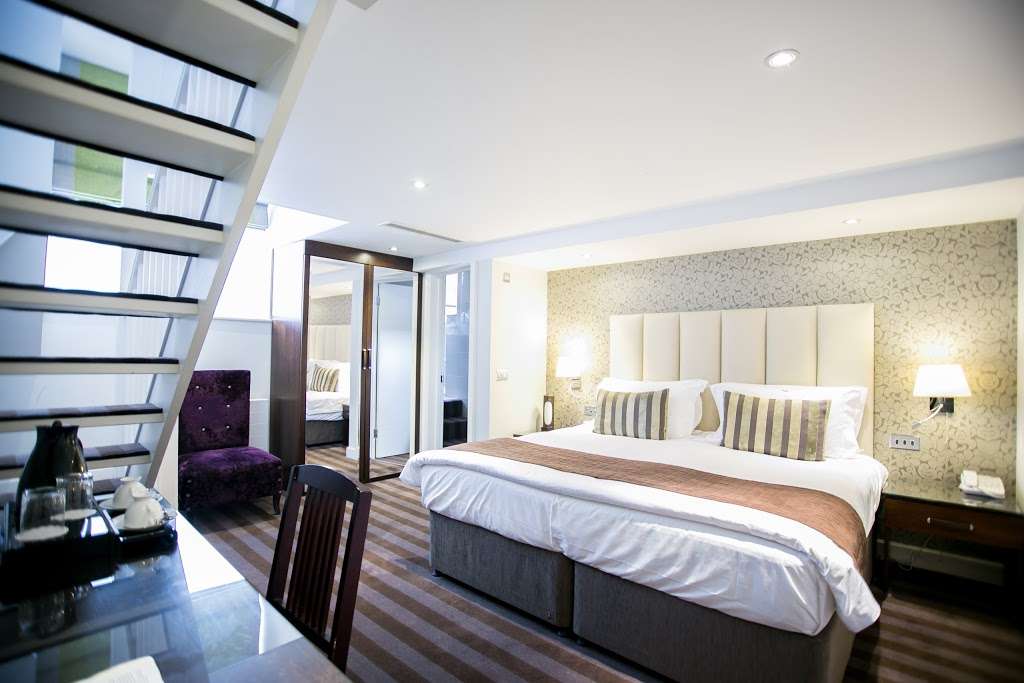 The Pillar Hotel London | 19 Brent St, London NW4 2EU, UK | Phone: 020 8457 4000