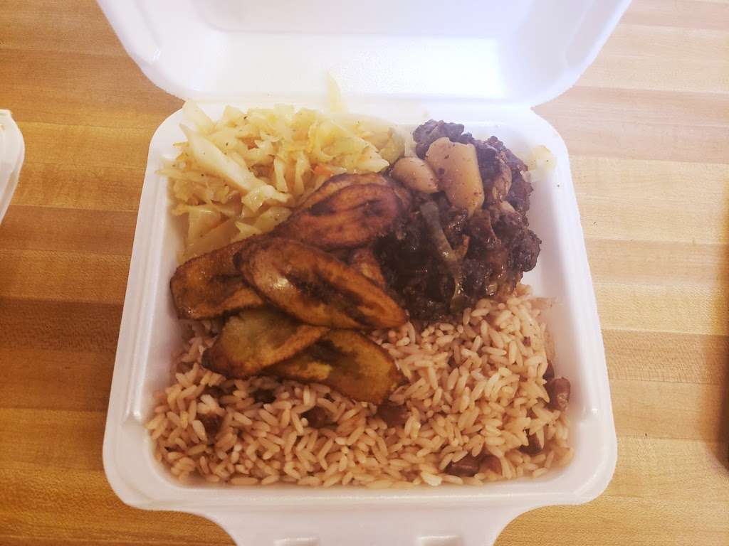 Bevs Jamaican Cuisine | 5309 Lincoln Hwy, Thomasville, PA 17364, USA | Phone: (717) 434-2754