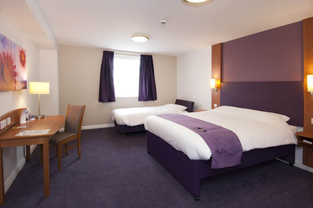 Premier Inn Maidstone (West Malling) | Castle Way, Leybourne, West Malling ME19 5TR, UK | Phone: 0871 527 8702