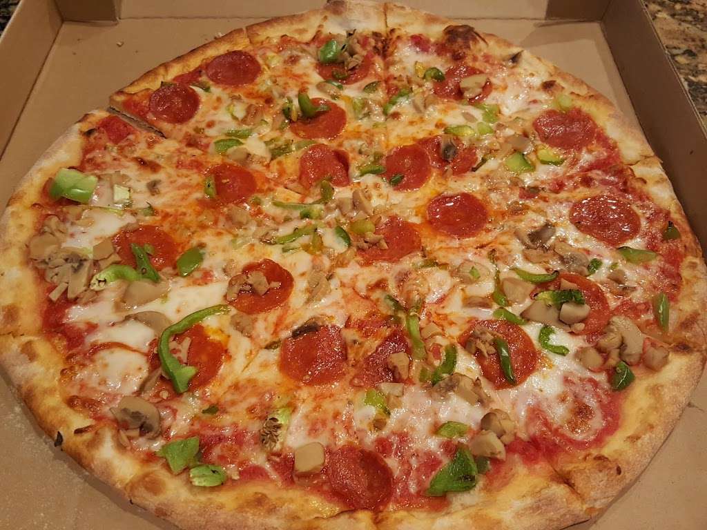 Liberty Giant Pizza | 1419 Hilltop Dr # E, Chula Vista, CA 91911, USA | Phone: (619) 585-3111