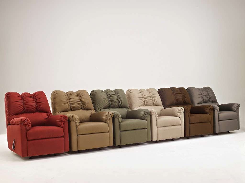 Value City Furniture - Distribution Center | 30 Tower Rd, Dayton, NJ 08810, USA | Phone: (732) 355-9200