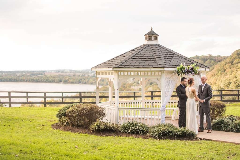 Breezyview Gazebo | 770 Breezyview Dr, Columbia, PA 17512, USA | Phone: (717) 299-8220