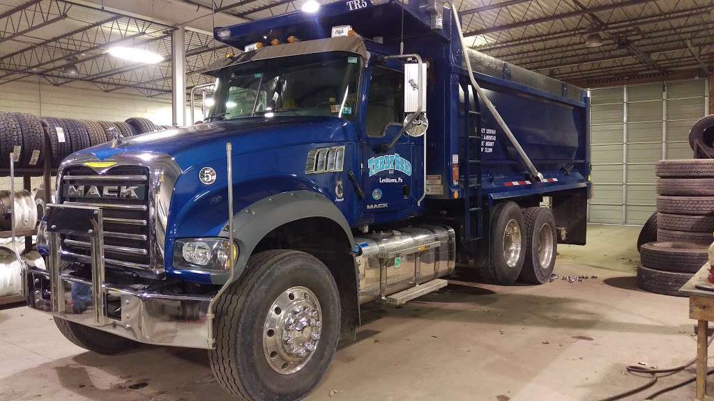 A & M Truck Tire Services | 612 William Leigh Dr, Tullytown, PA 19007, USA | Phone: (215) 547-9442