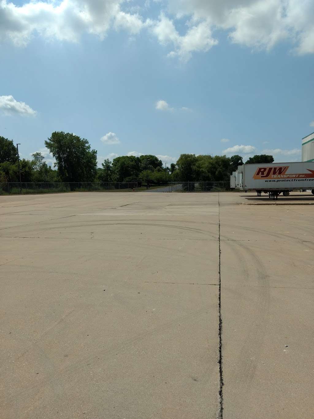 RJW Transport | 1000 Veterans Pkwy, Bolingbrook, IL 60440, USA