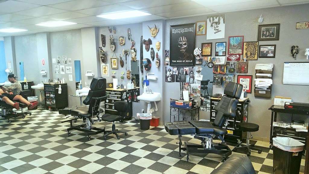 InkSylum Tattoo | 1726 S Chambers Rd, Aurora, CO 80017, USA | Phone: (720) 535-9068