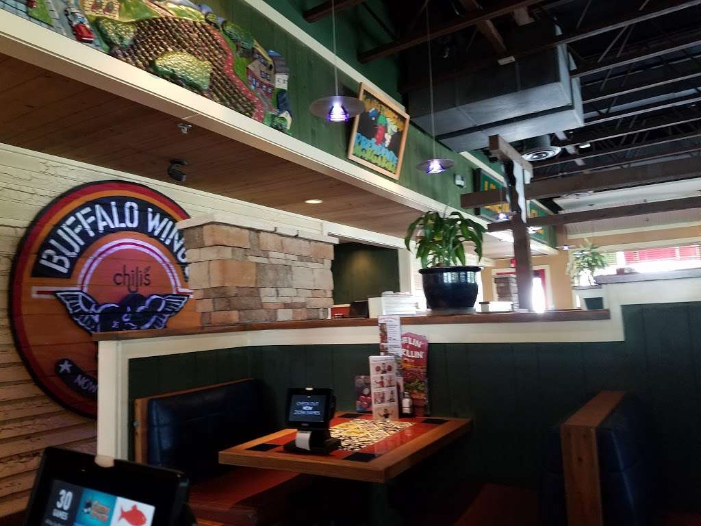 Chilis Grill & Bar | 890 S Waukegan Rd, Waukegan, IL 60085, USA | Phone: (847) 689-0540