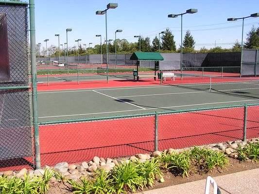 Laguna Creek Sports Club | 9570 Racquet Ct, Elk Grove, CA 95758, USA | Phone: (916) 684-8855