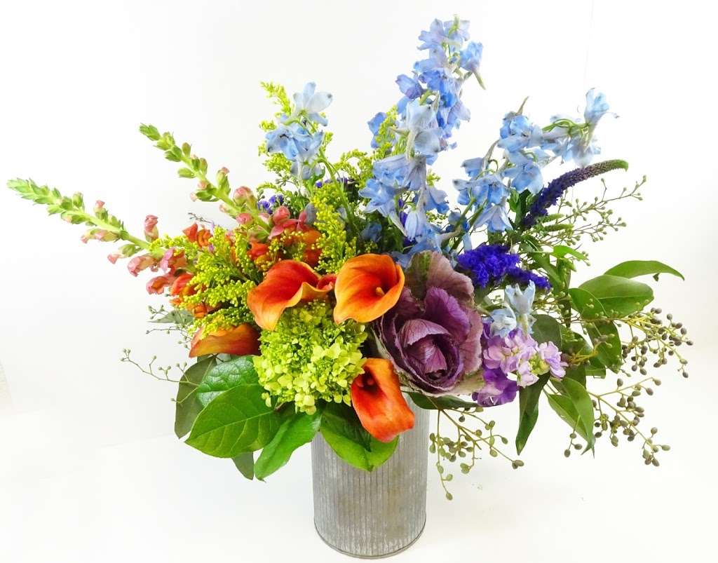 Carbon Valley Flower Gallery - A Full Service Florist | 630 Main Street #D, Frederick, CO 80530, USA | Phone: (303) 833-4100