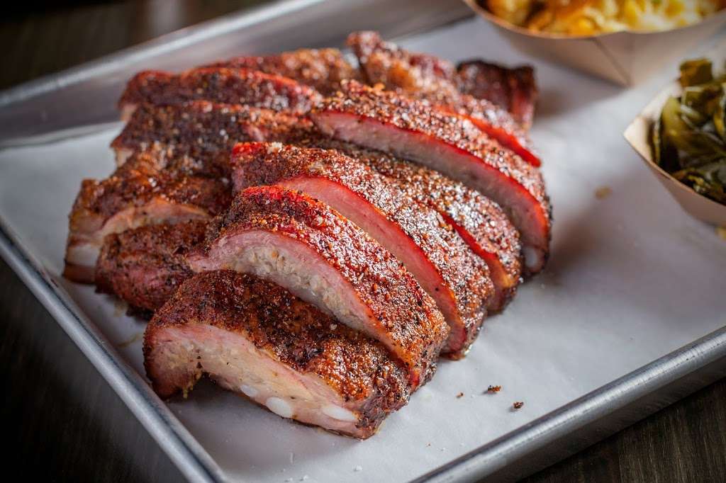 County Barbeque | 1352 W Taylor St, Chicago, IL 60607, USA | Phone: (312) 265-0836