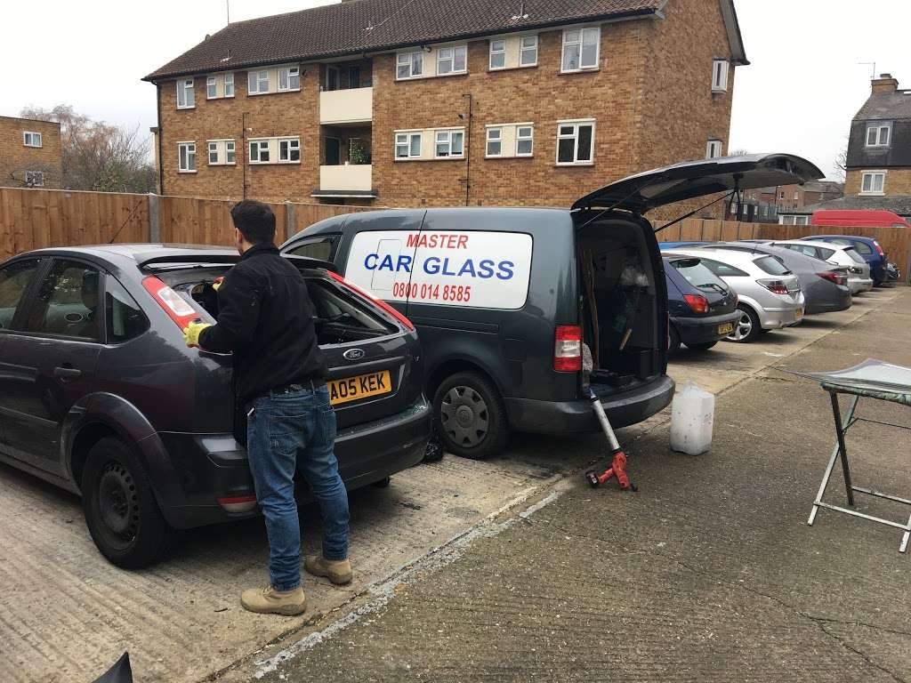 Master Car Glass | 22 Marlborough Rd, Edmonton Green, London N9 9PT, UK | Phone: 07545 871432