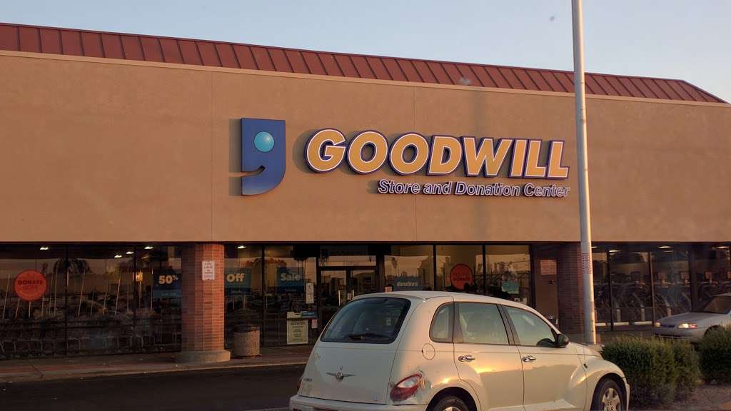 Goodwill - Retail Store, Donation Center, and Career Center | 1625 W Camelback Rd #108, Phoenix, AZ 85015, USA | Phone: (602) 281-2729