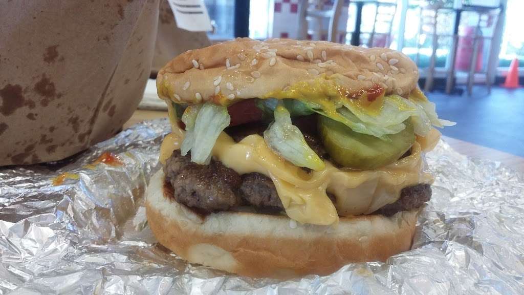 Five Guys | 1083 Edwards Ferry Rd NE, Leesburg, VA 20176, USA | Phone: (571) 442-8575