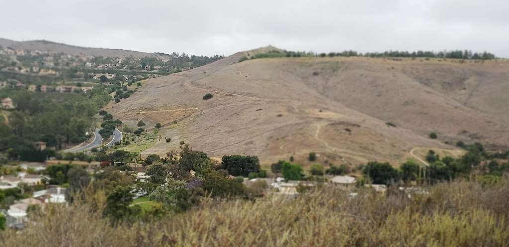 Turtle Rock Trail | Via Novella, Irvine, CA 92603