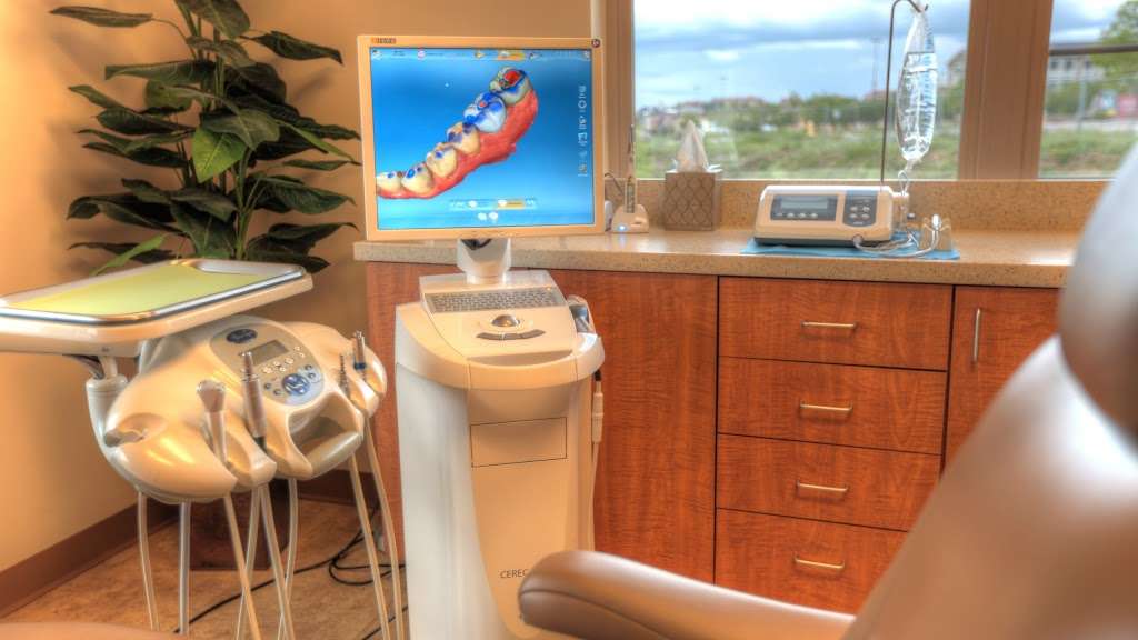 Summit Dental and Orthodontics | 413 Summit Blvd #204, Broomfield, CO 80021 | Phone: (303) 440-3300