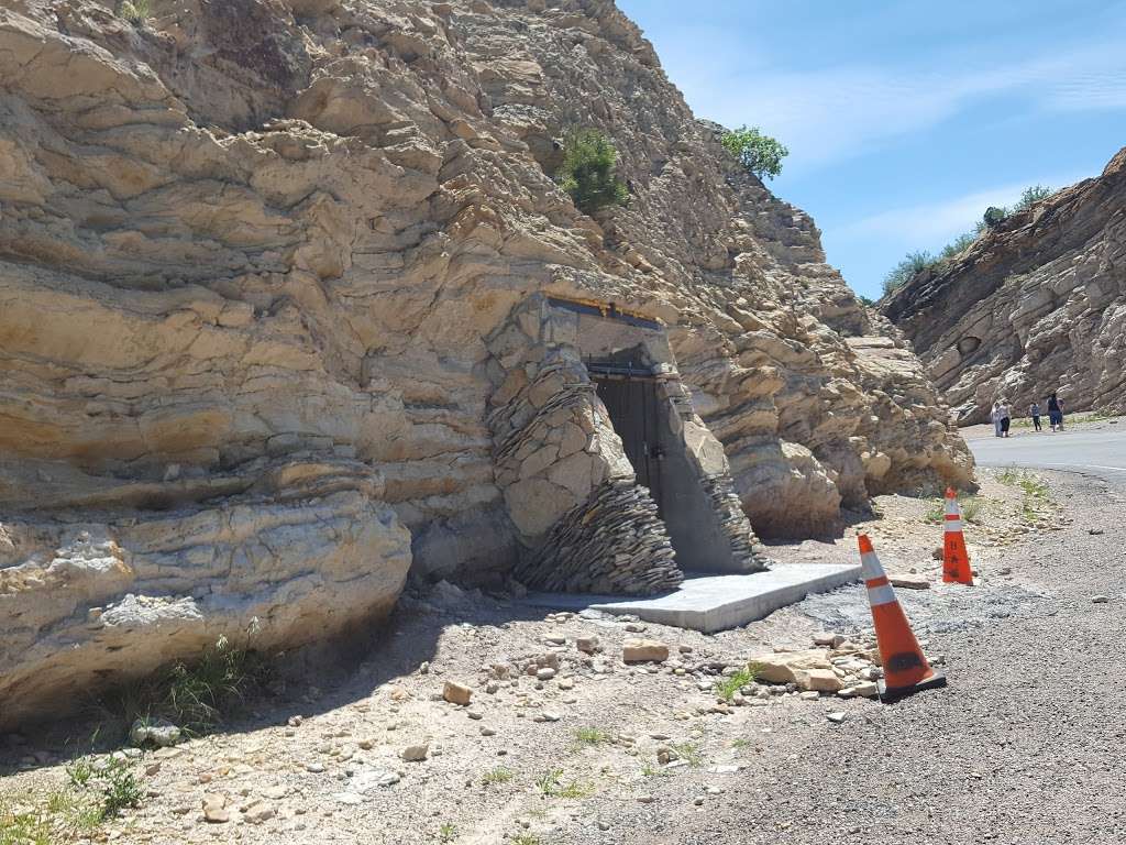 Dinosaur Ridge Main Visitor Center | 16831 W Alameda Pkwy, Morrison, CO 80465, USA | Phone: (303) 697-3466