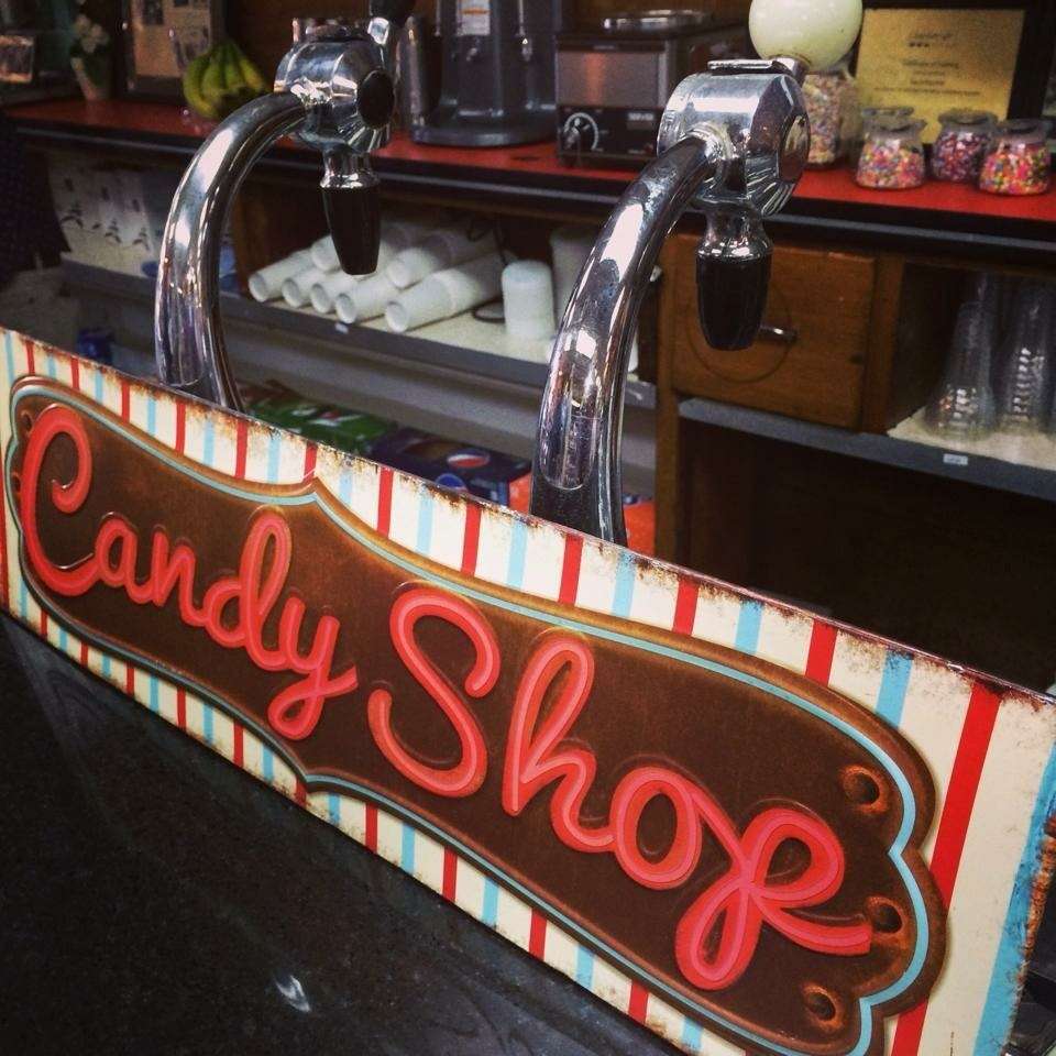 Dunmore Candy Kitchen | 711 Davis St, Scranton, PA 18505, USA | Phone: (570) 343-0536