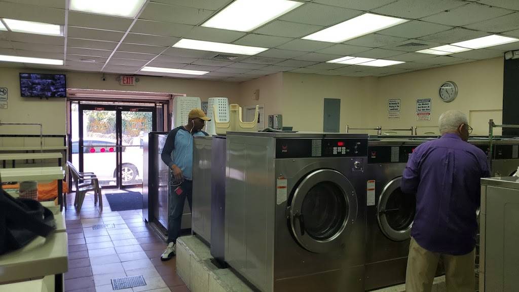 Best Coin Laundry | 2280 NW 28th St, Miami, FL 33142, USA | Phone: (305) 967-8611